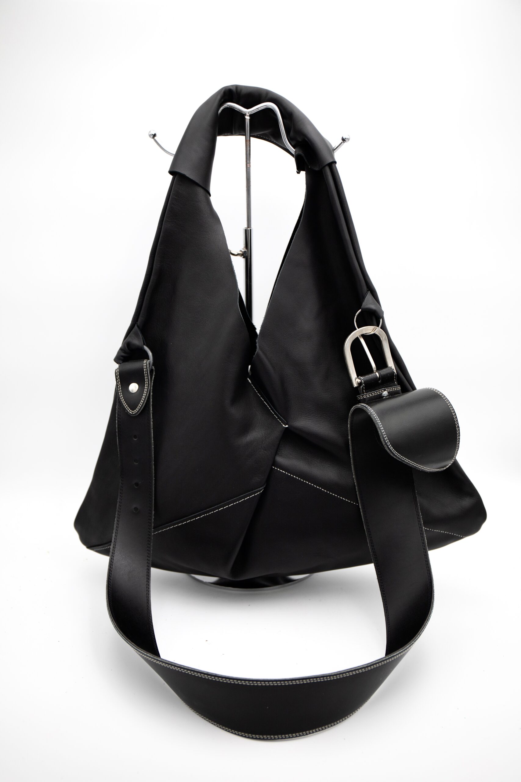 Sac à Main Triangle Noir avec sangle + Porte Cartes – Image 4